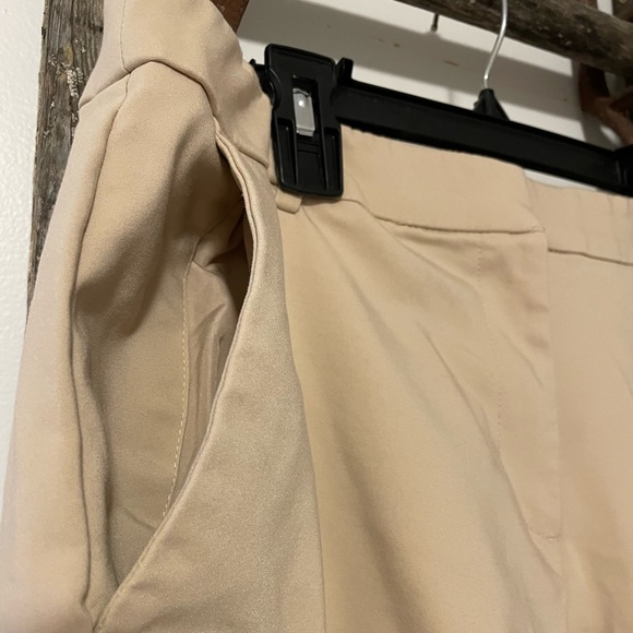 H&M Cream Straight Leg Women’s Slacks - Picture 3 of 9